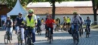 In Laggenbeck startet eine Truppe Radfahrer die Fahrradtour 