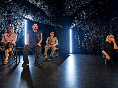 Theater Theater