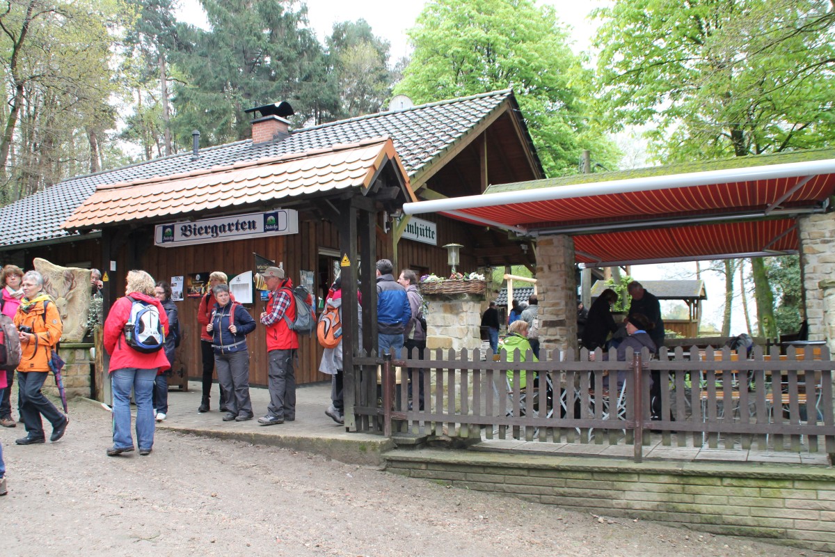 Dörenther Klippen_Almhütte_Teutoburger Wald Tourismus.JPG