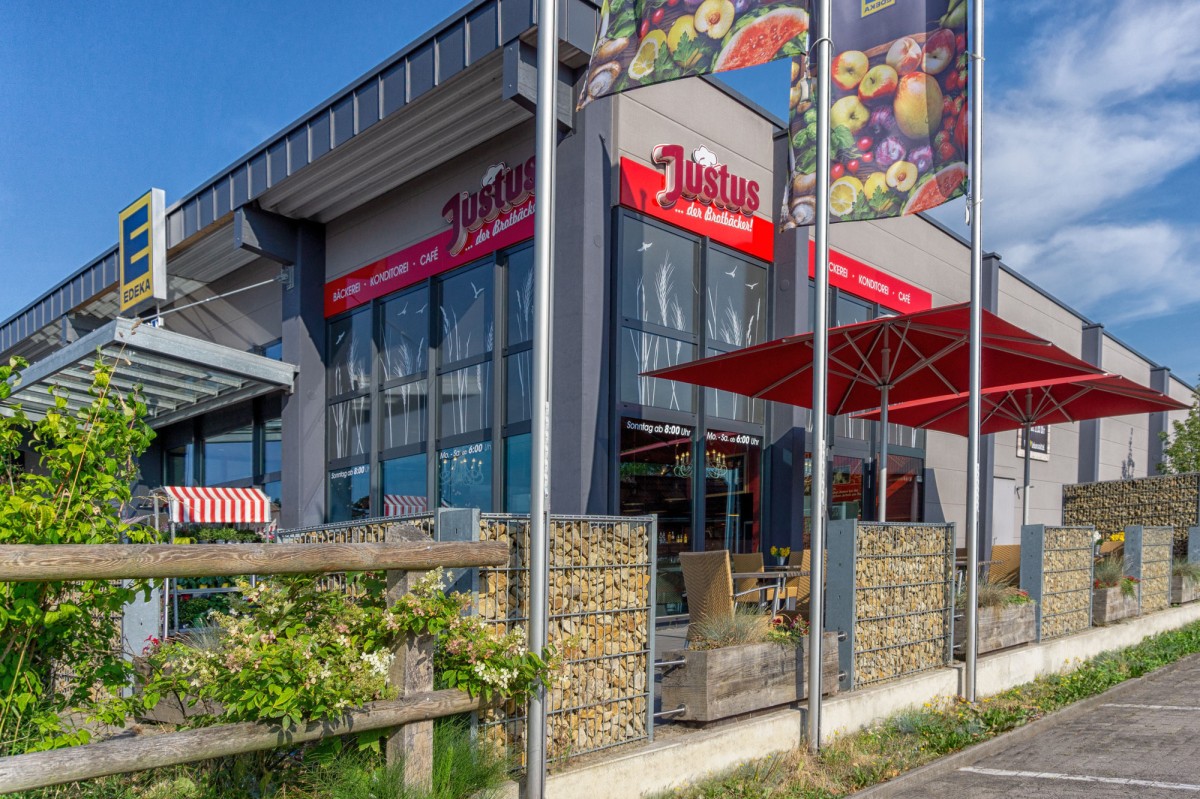 Außenansicht Bäckerei & Café Justus Westerkappeln.jpg