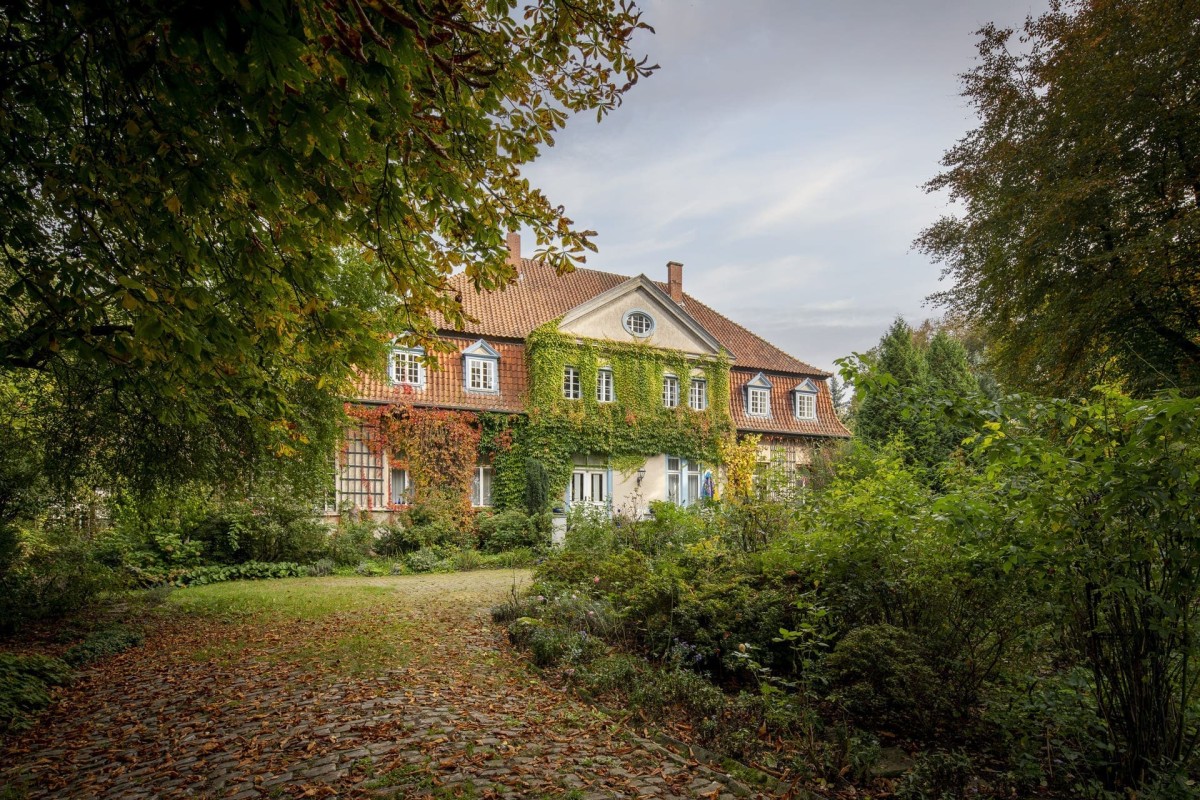 lengerich-schloss-haus-vortlage-zufahrt