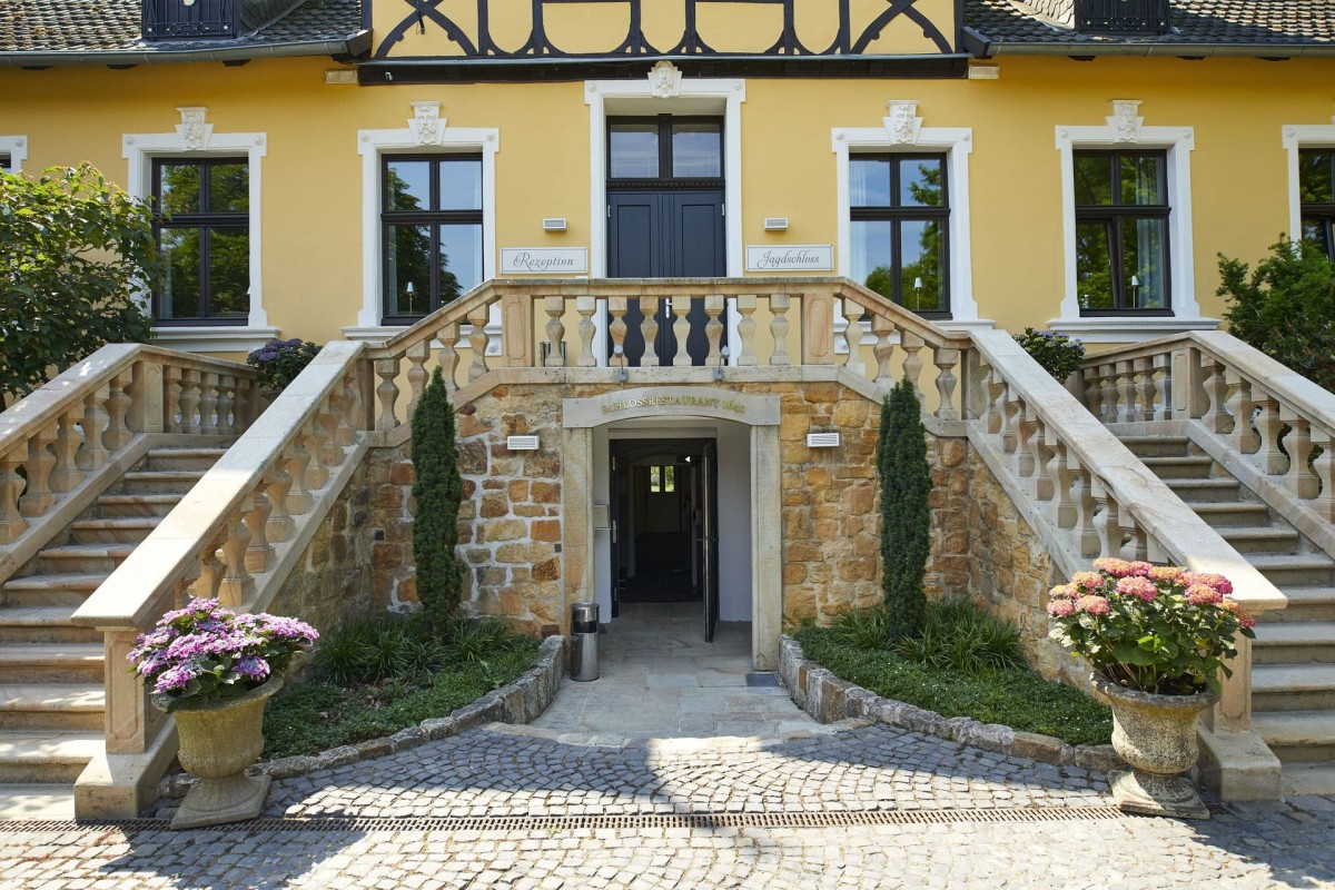 tecklenburg-jagdschloss-habichtswald-eingang