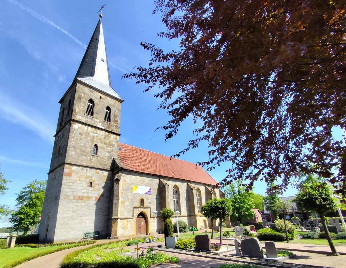 Ev.-ref.Kirche_Schapen©SG-Spelle.jpg