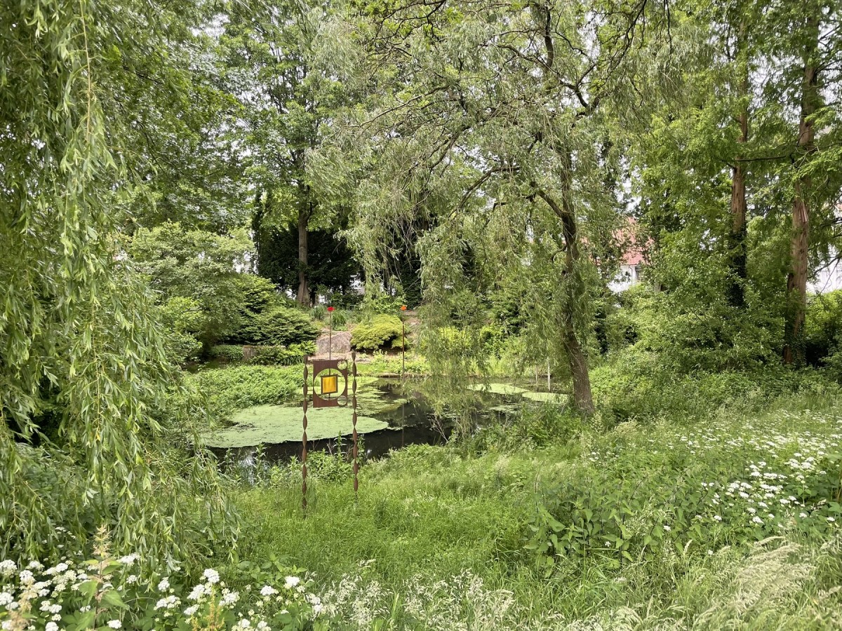 Parkanlage entlang der Route