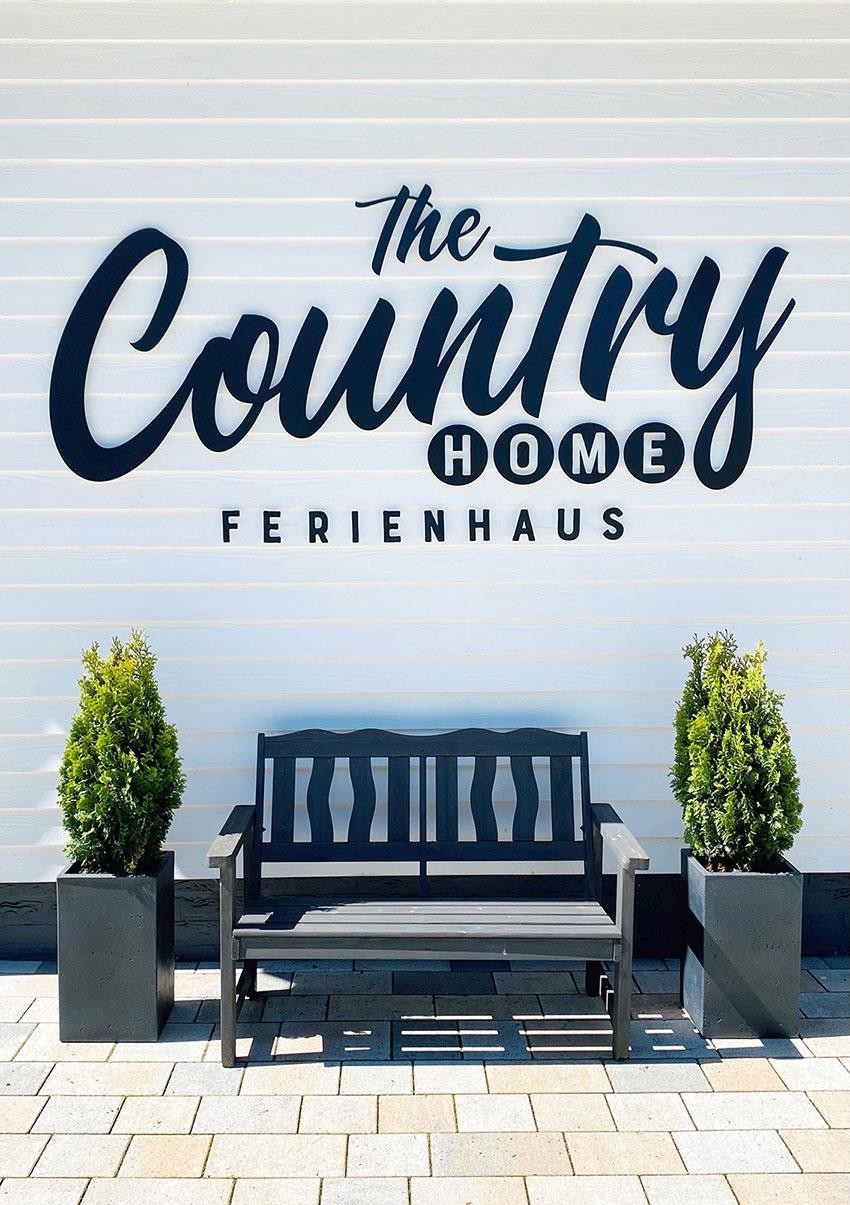 Detail außen mit Gartenbank