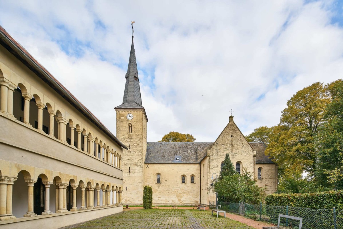 stift-asbeck-klosteranlage-01